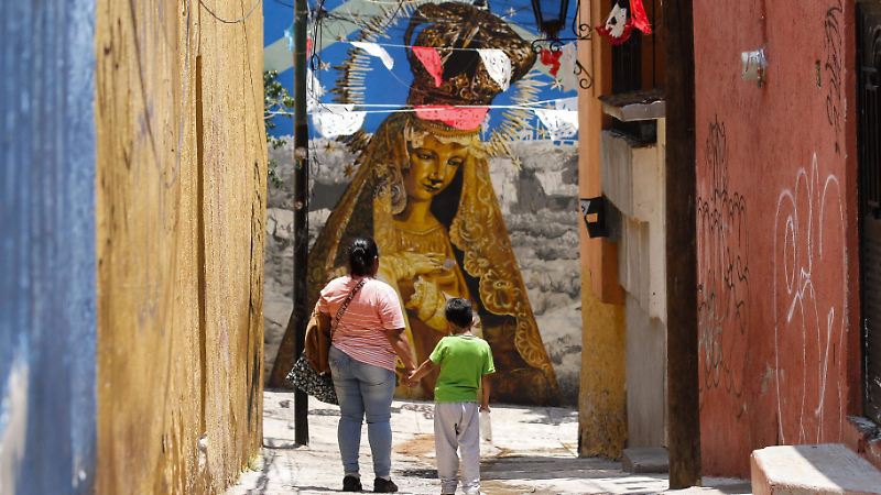 Dos Visiones un Mismo Espacio / Murales Hércules